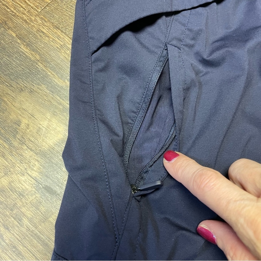 Lululemon Kicking Asphalt Vest Navy Blue Full-Zip Lightweight Womens Size 4 - Picture 6 of 13